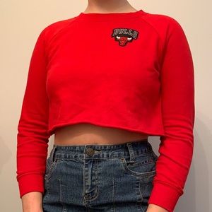 cropped sweatshirt
